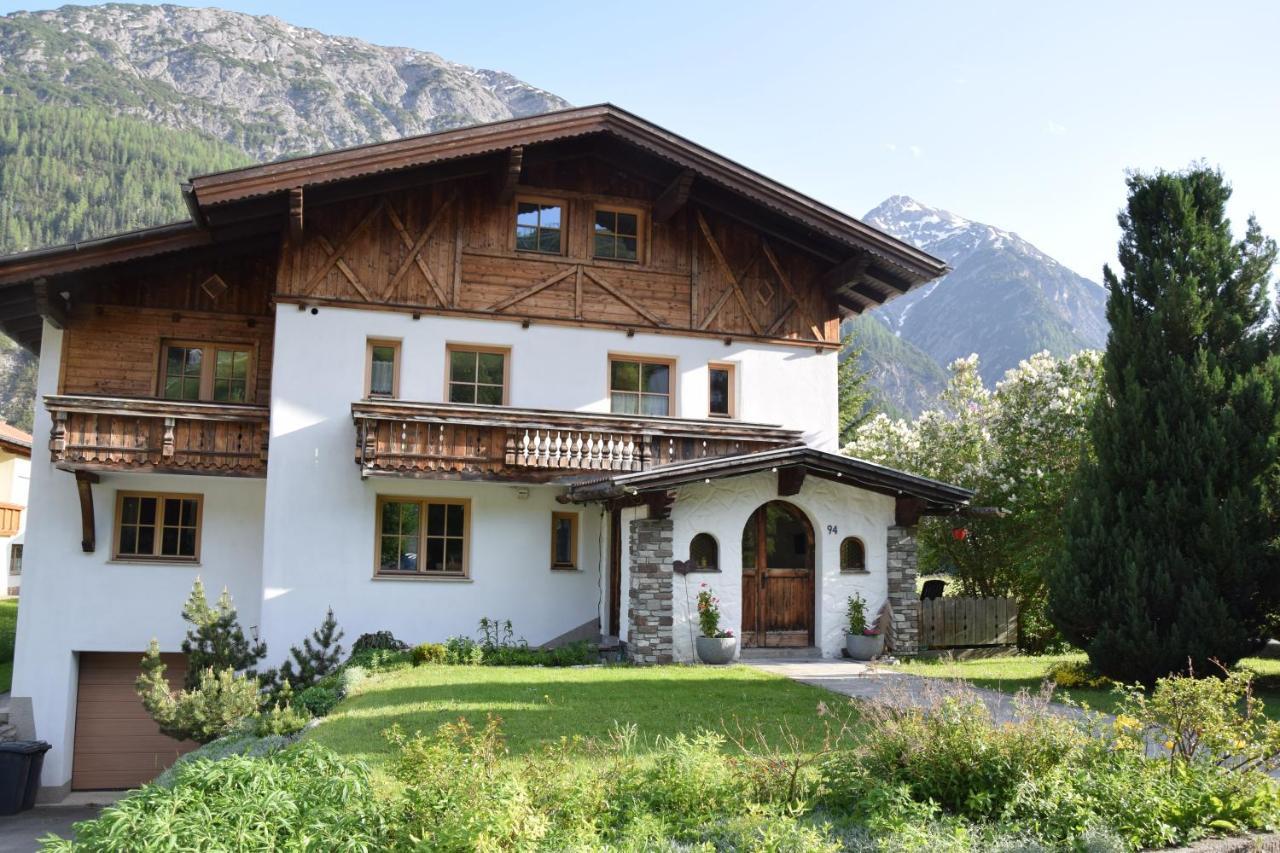 Foersterhaus Lejlighed Holzgau Eksteriør billede