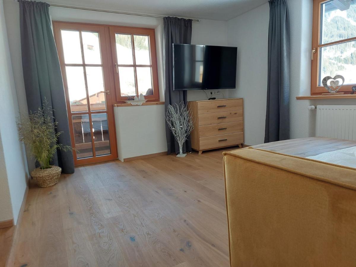 Foersterhaus Lejlighed Holzgau Eksteriør billede