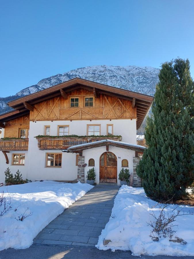 Foersterhaus Lejlighed Holzgau Eksteriør billede