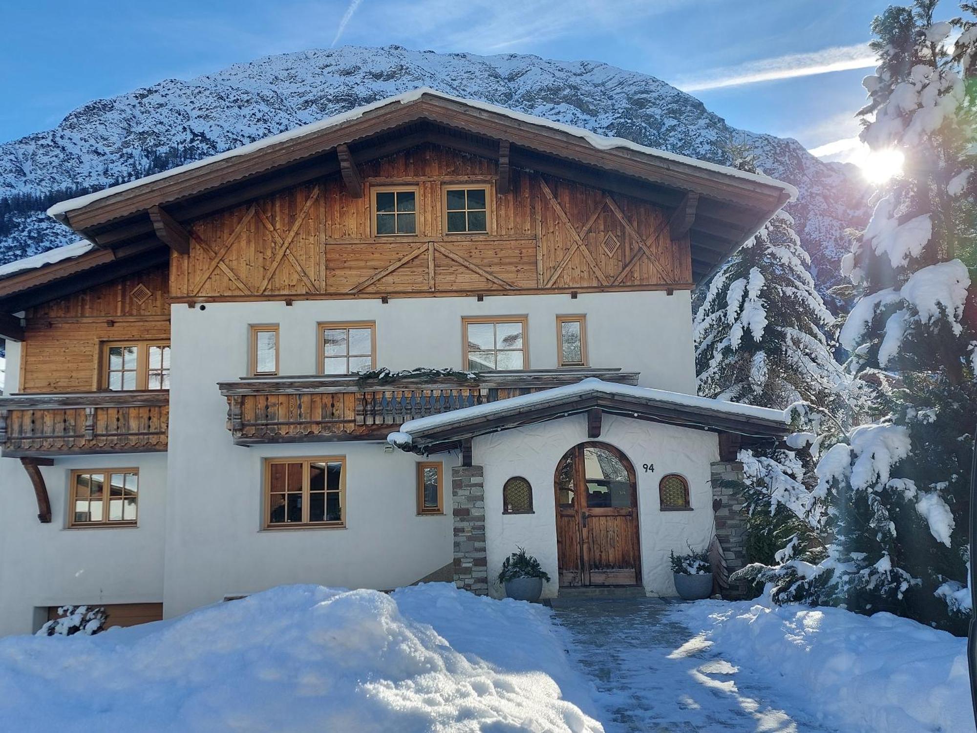 Foersterhaus Lejlighed Holzgau Eksteriør billede