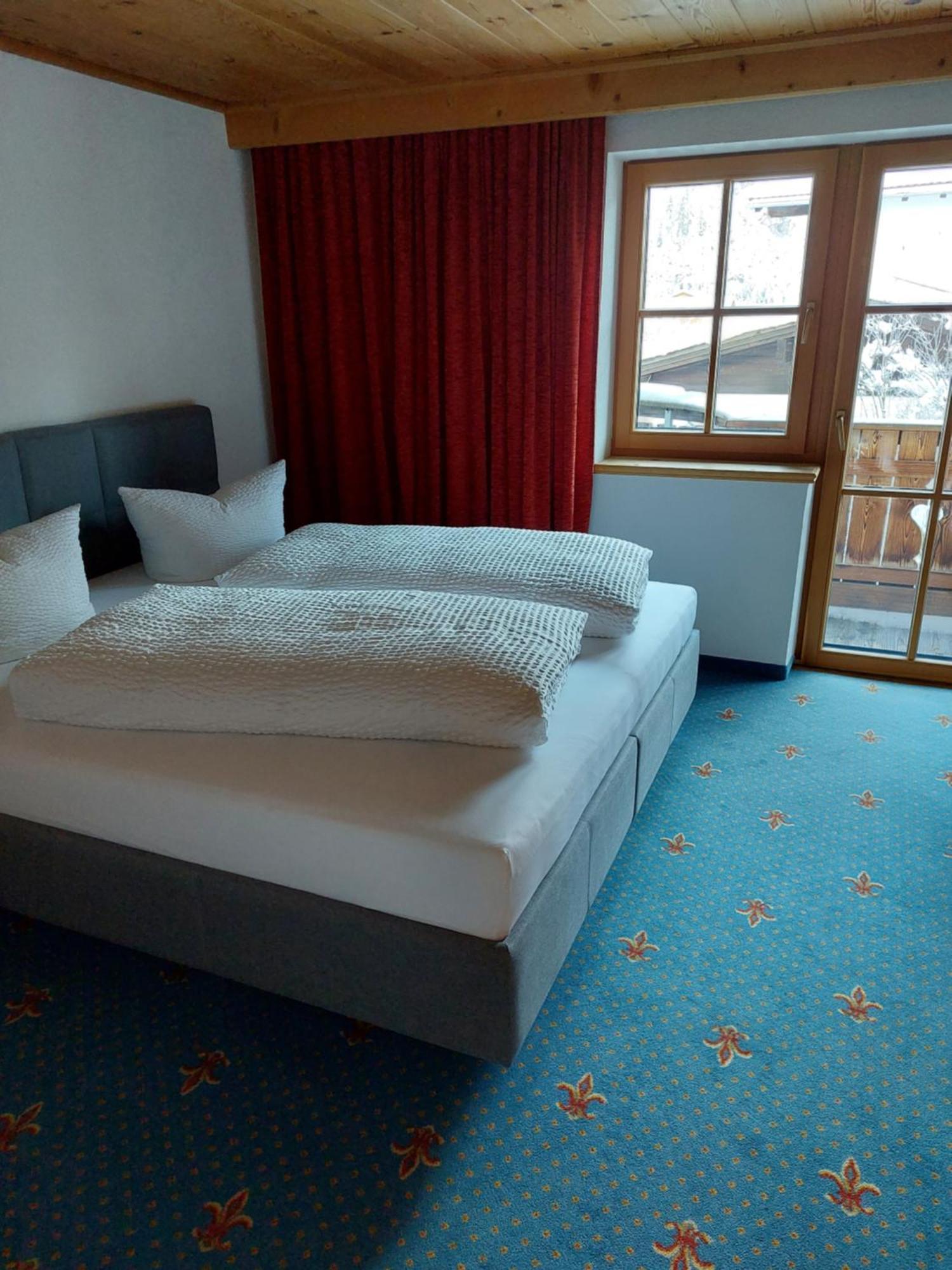 Foersterhaus Lejlighed Holzgau Eksteriør billede